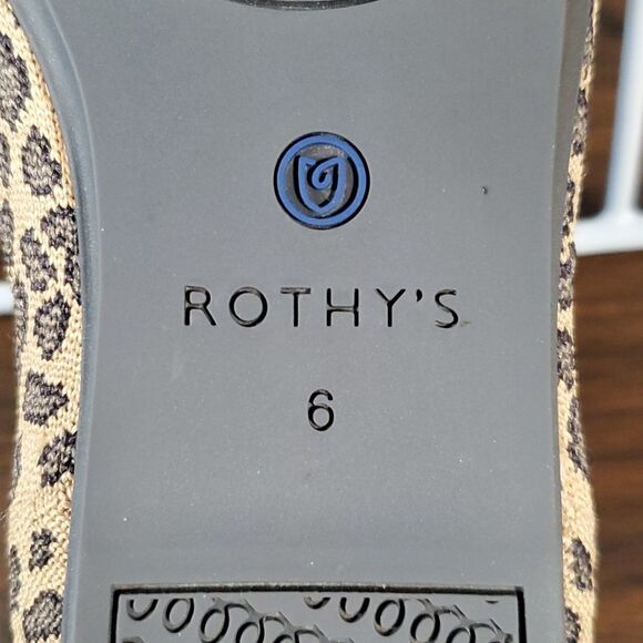 Rothy's *Retired* The Flat: Tan Leopard with Blue & Red Accents Size 6 Like New - Picture 7 of 11